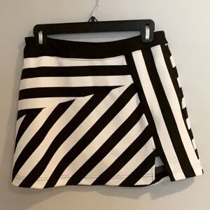 Slazenger Striped Golf Skort, Women’s size S.